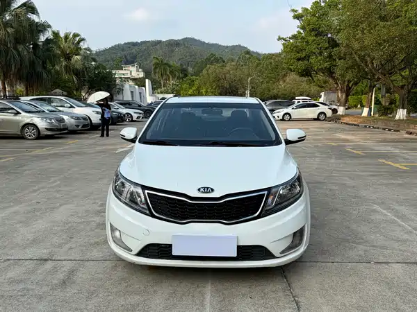 Kia K2 2012