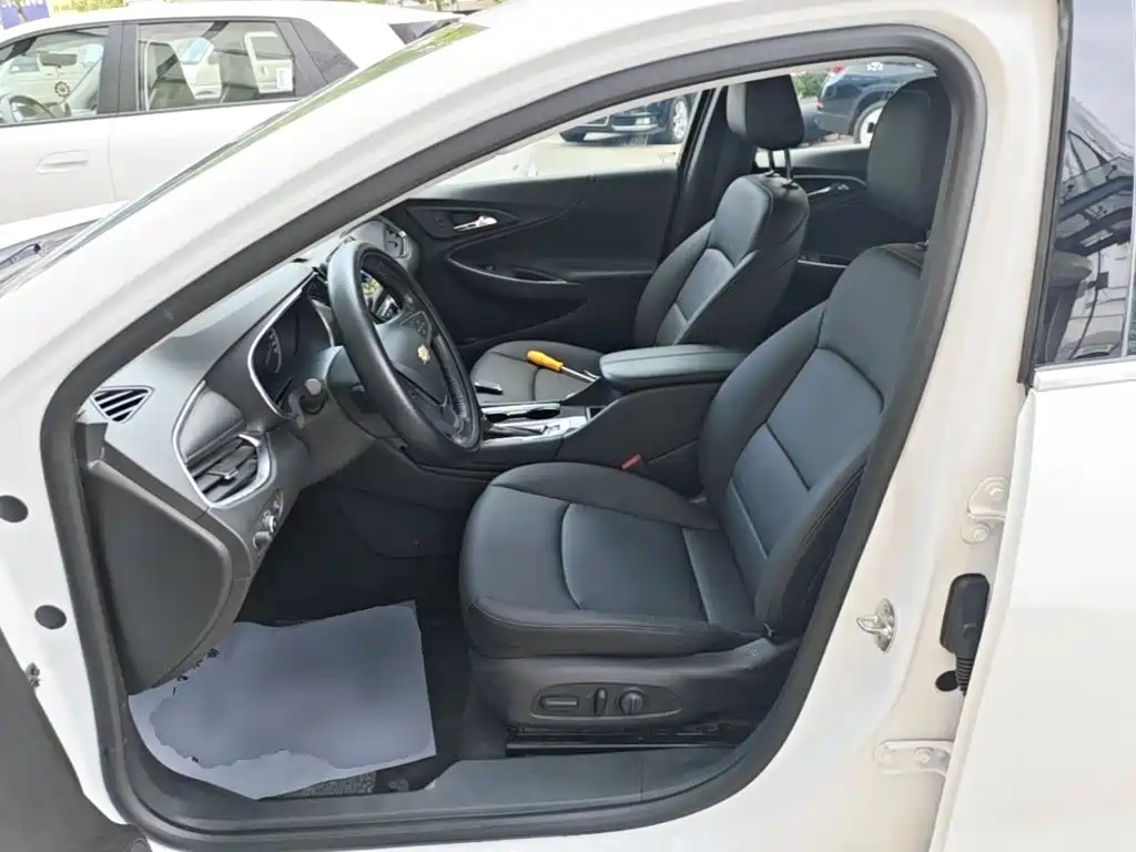 Chevrolet Malibu XL 2018 — фото 15