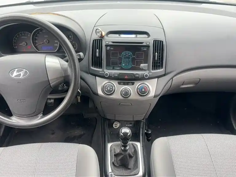 Hyundai Elantra 2013