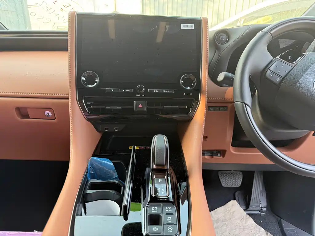Toyota Vellfire — фото 8
