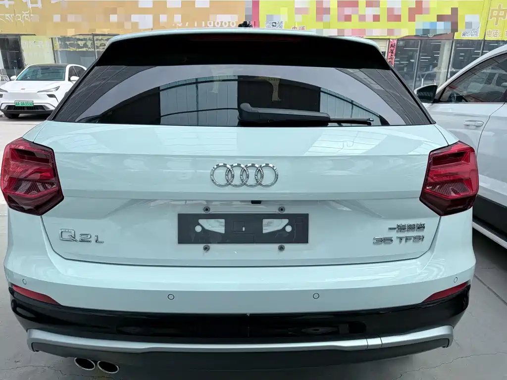 Audi Q2L 2021 — фото 18