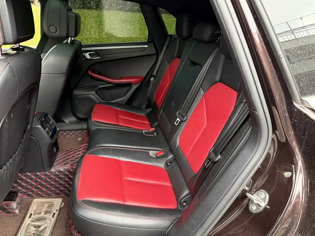 Porsche Macan 2021 — фото 10