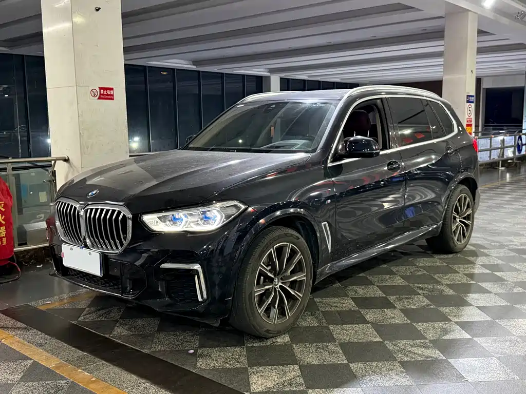 BMW X5 2023 — фото 1
