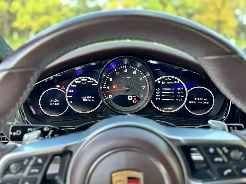 Porsche Panamera 2017 — фото 12