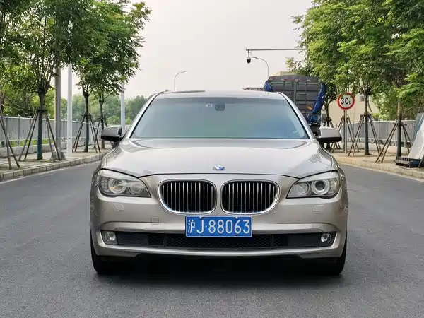 BMW 7 Series 2009