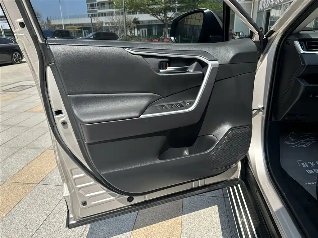 Toyota Wildlander 2020 — фото 25