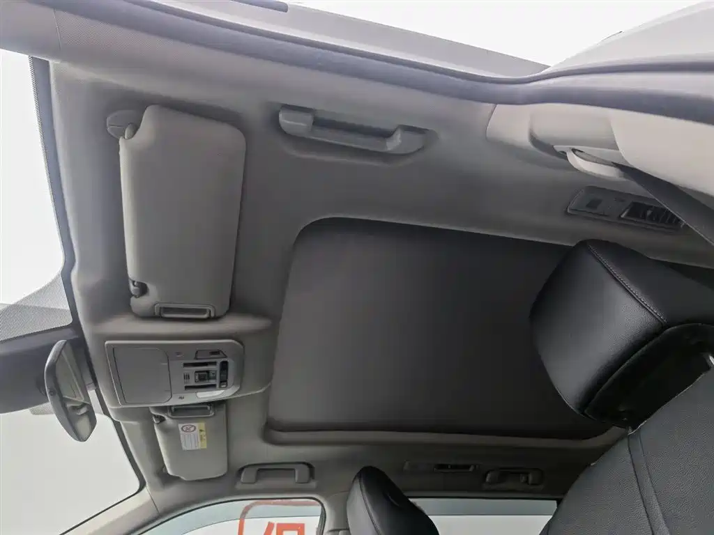 Toyota Highlander 2022 — фото 14