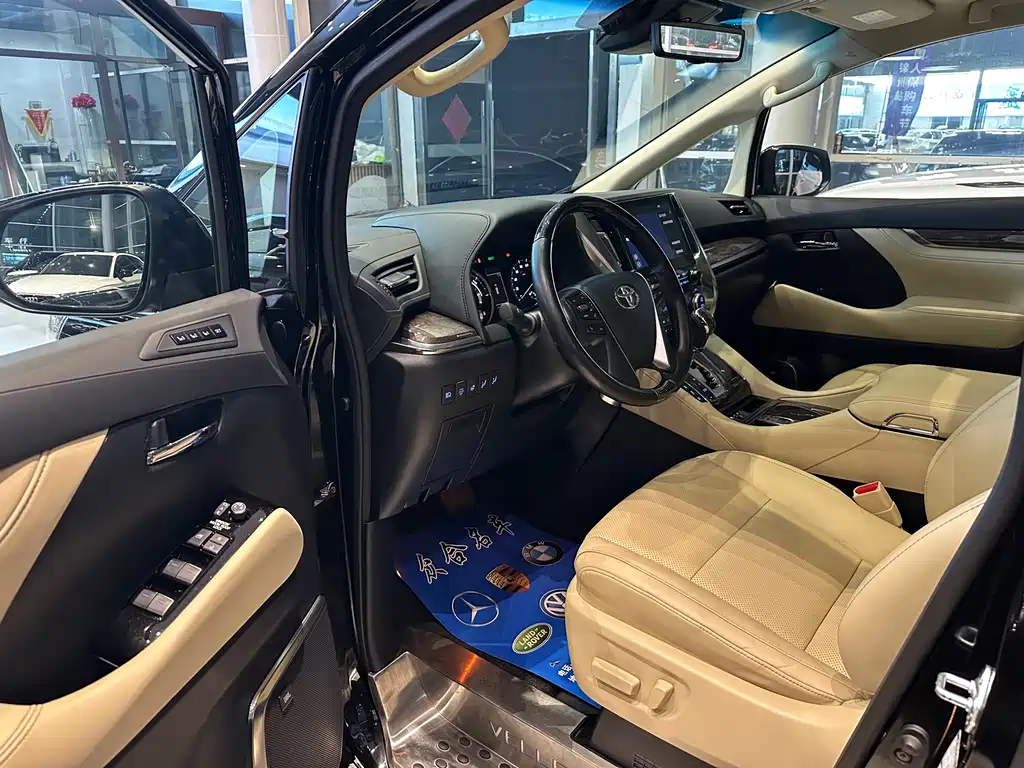 Toyota Vellfire 2022 — фото 7