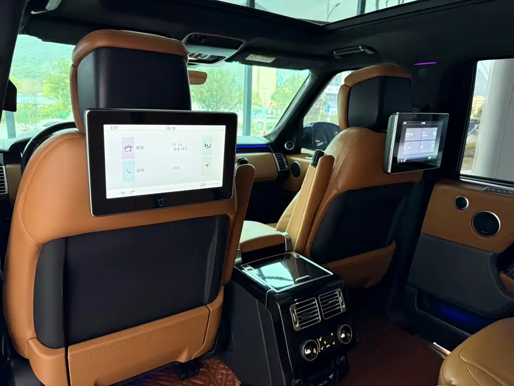 Land Rover Range Rover 2018 — фото 16