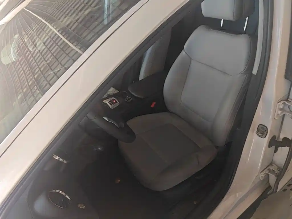 Peugeot 3008 2016 — фото 15