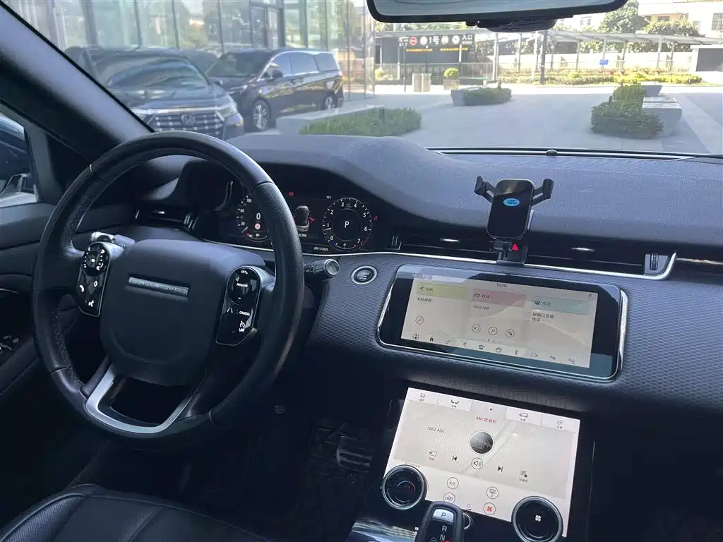 Land Rover Evoque 2020 — фото 23