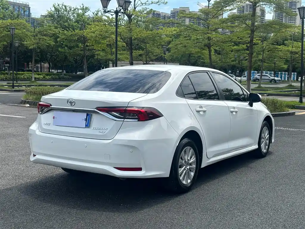 Toyota Corolla 2022 — фото 14