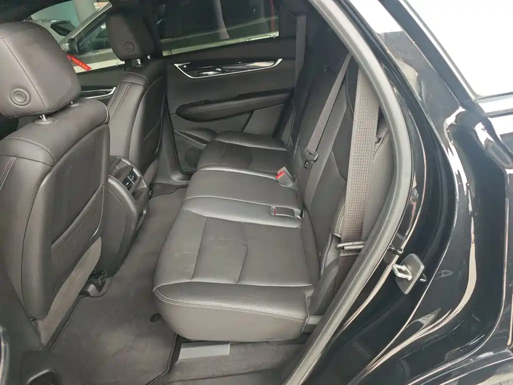 Cadillac XT5 2022 — фото 13