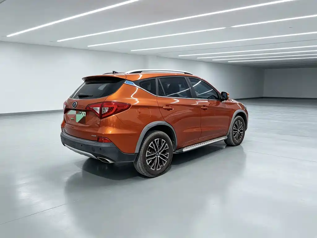 BYD Song New Energy 2017 — фото 3