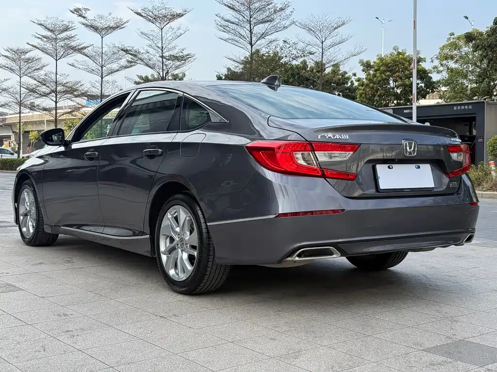Honda Accord 2019 — фото 6