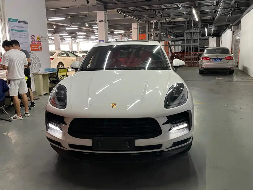 Porsche Macan 2020 — фото 2