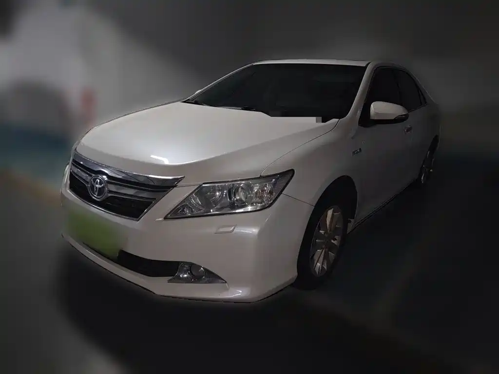 Toyota Camry 2014 — фото 2