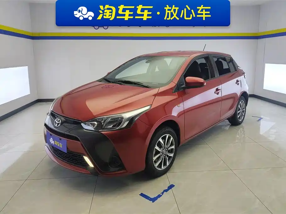 Toyota Yaris L 2021