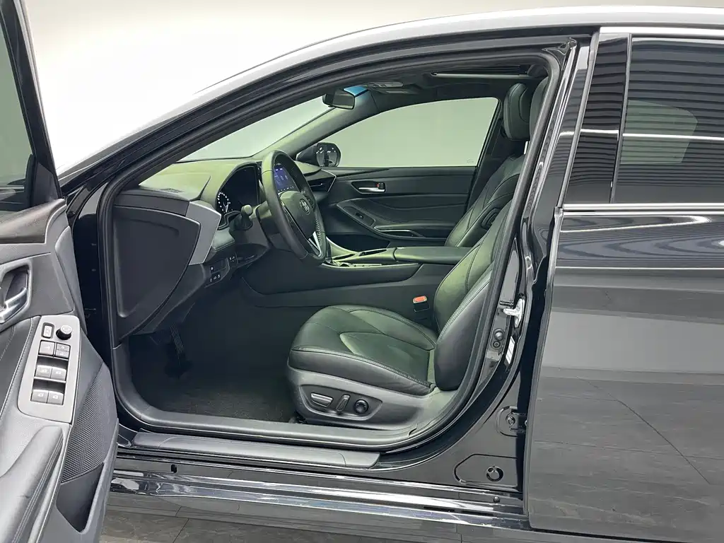 Toyota Avalon 2023 — фото 16