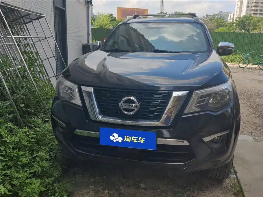 Nissan Terra 2018