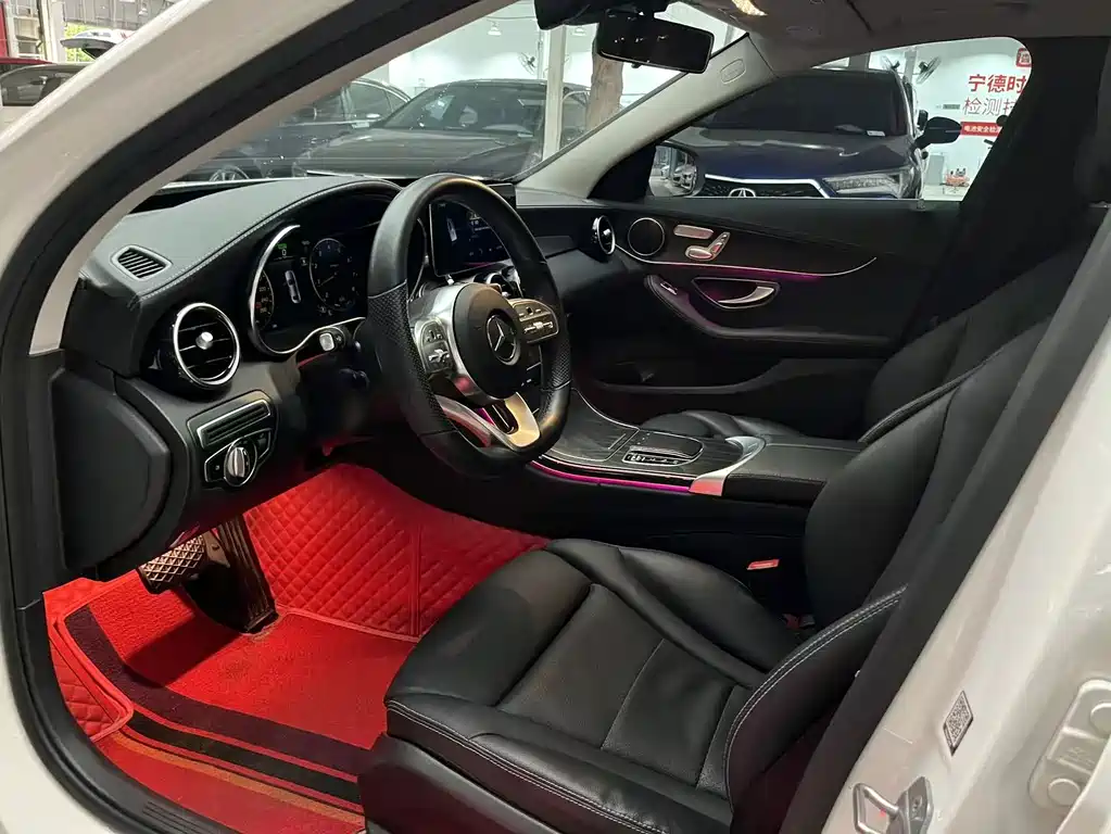 Mercedes-Benz C-Class 2021 — фото 27