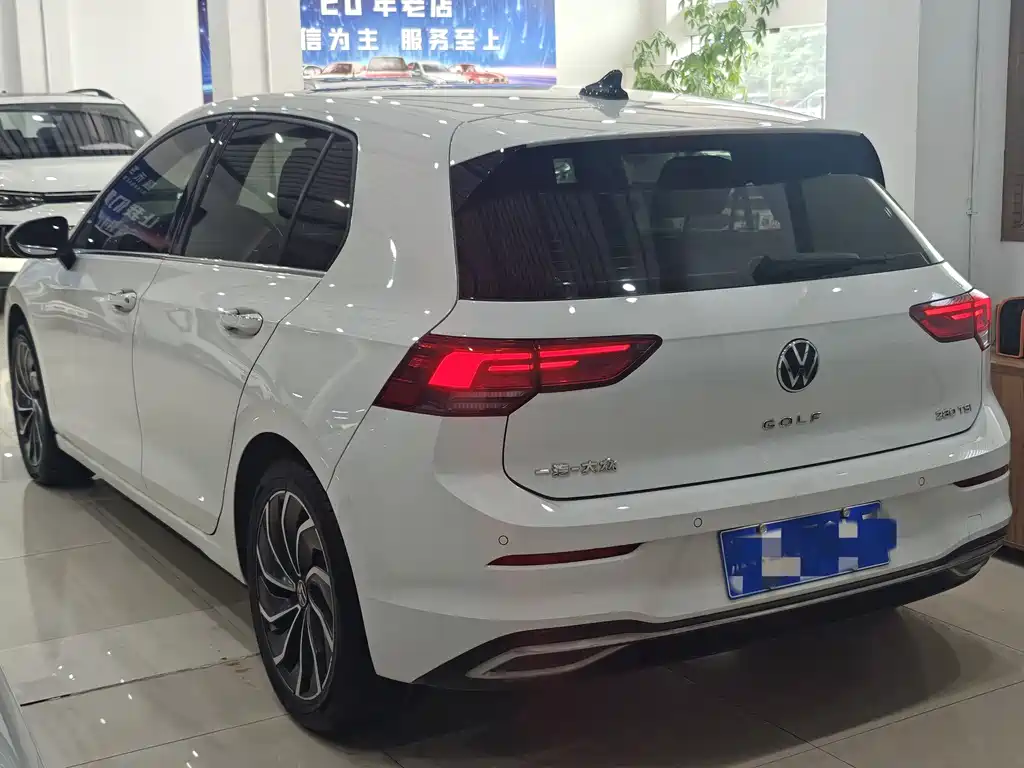 Volkswagen Golf 2023