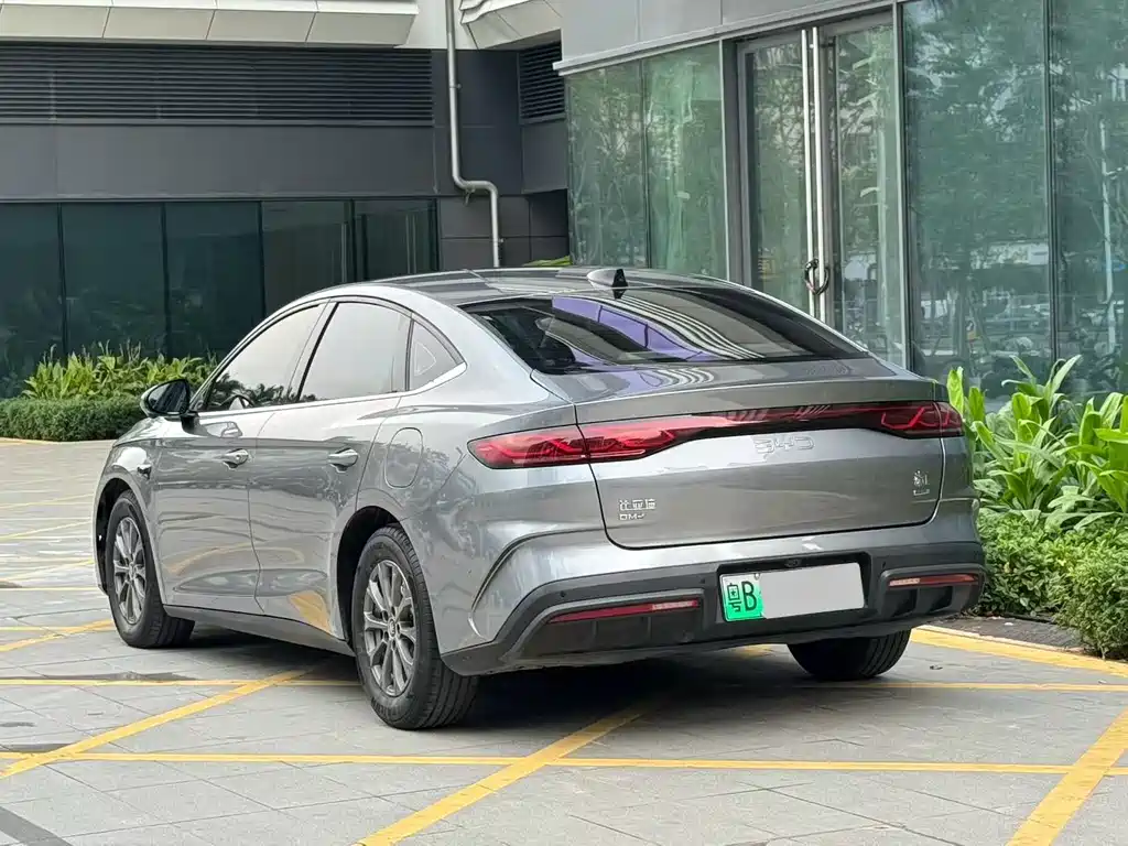 BYD Qin L 2025 — фото 7