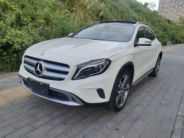 Mercedes-Benz GLA 2016