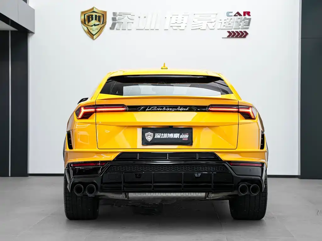 Lamborghini Urus 2023 — фото 13