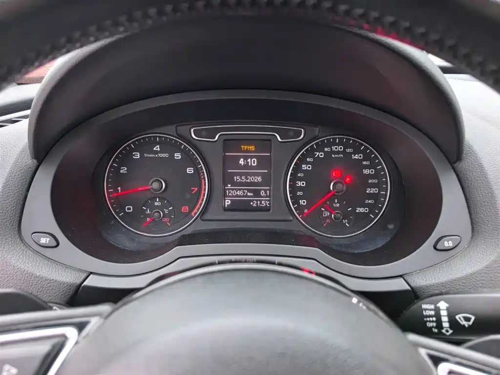 Audi Q3 2013 — фото 14