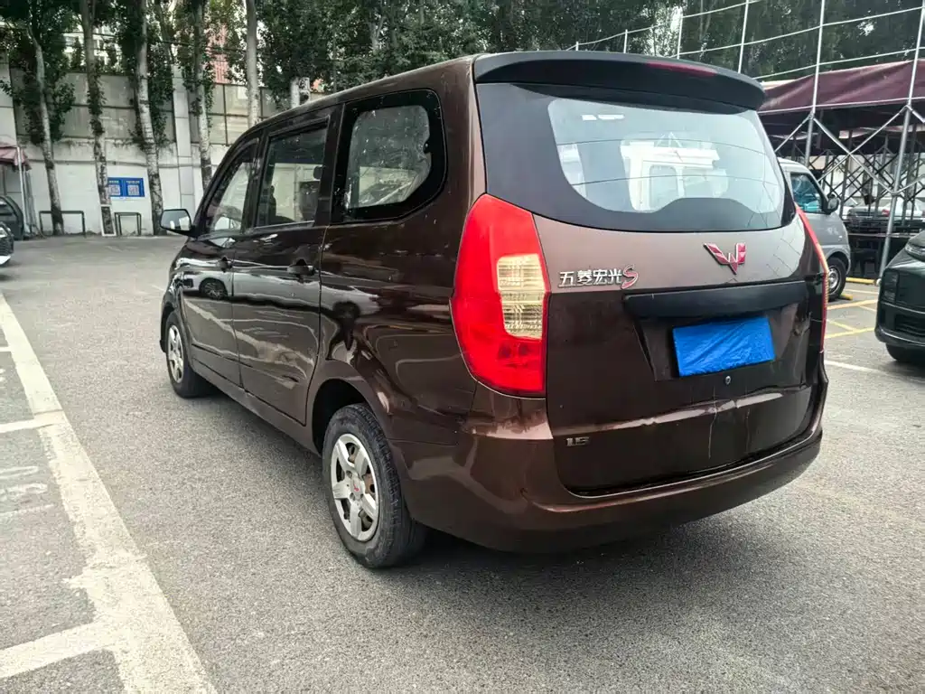 Wuling Hongguang 2017 — фото 3