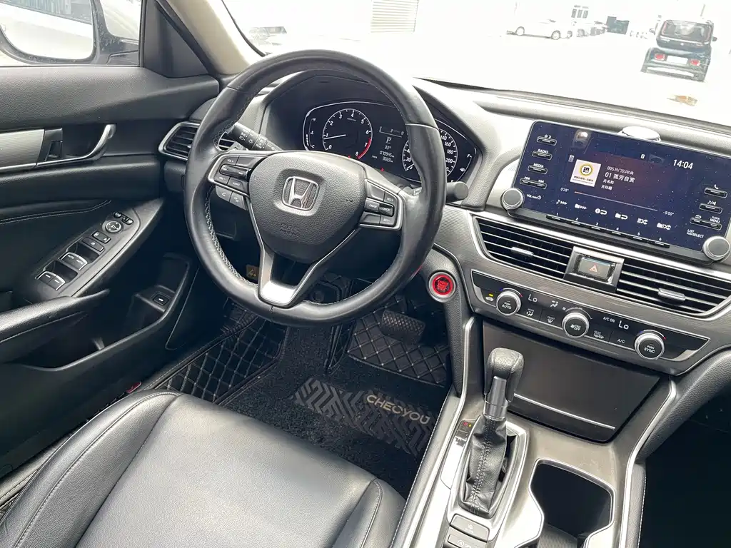 Honda Accord 2018 — фото 9