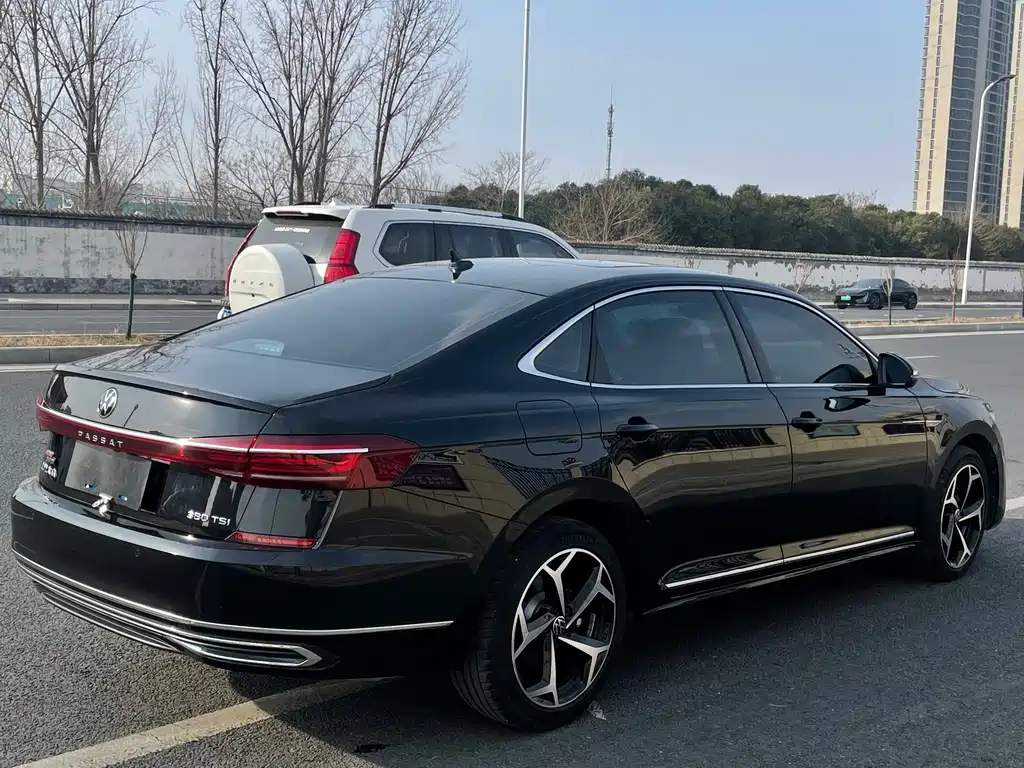 Volkswagen Passat 2025 — фото 13