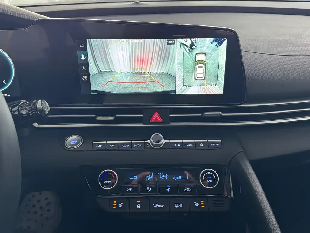 Hyundai Elantra 2023 — фото 23