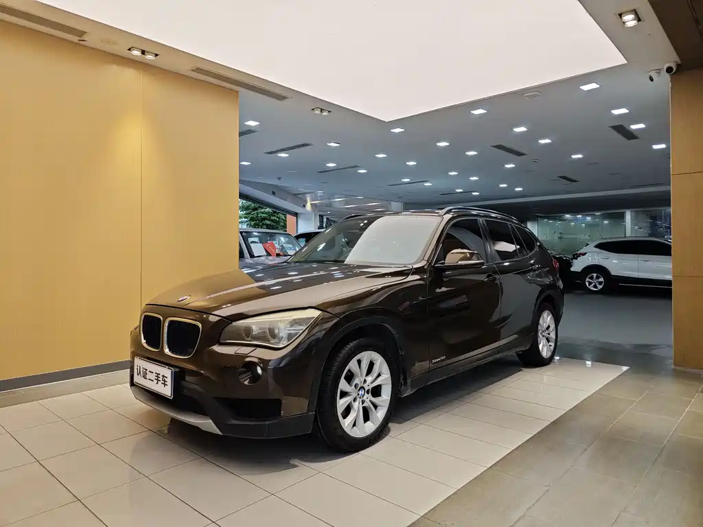 BMW X1 2013 — фото 1