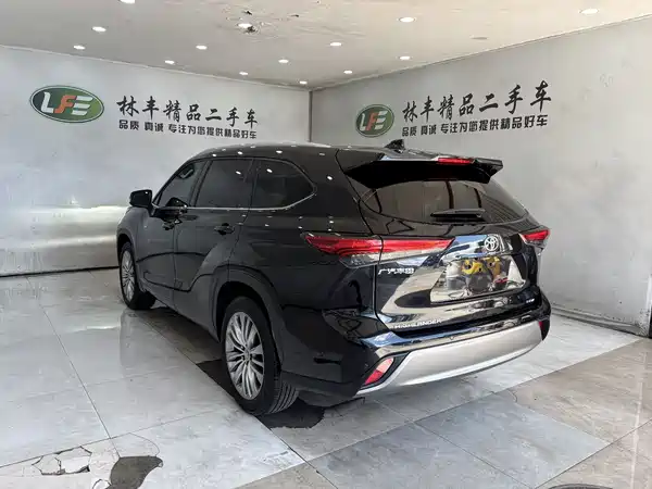 Toyota Highlander 2024