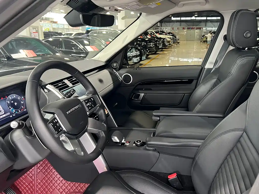 Land Rover Discovery 2024 — фото 16