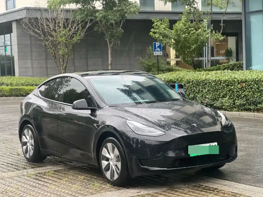 Tesla Model Y 2023 — фото 3