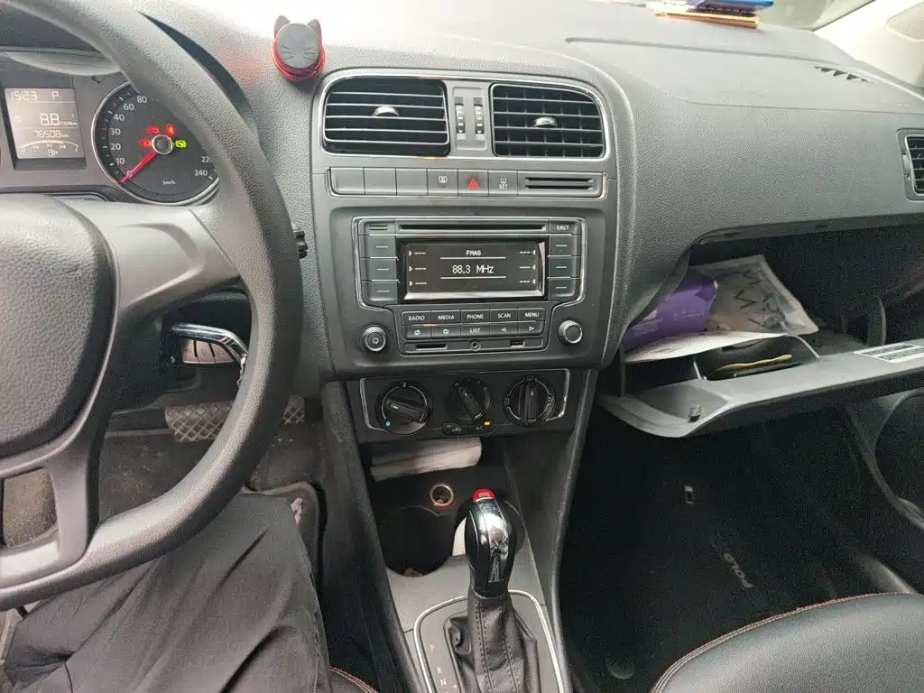 Volkswagen Polo 2016