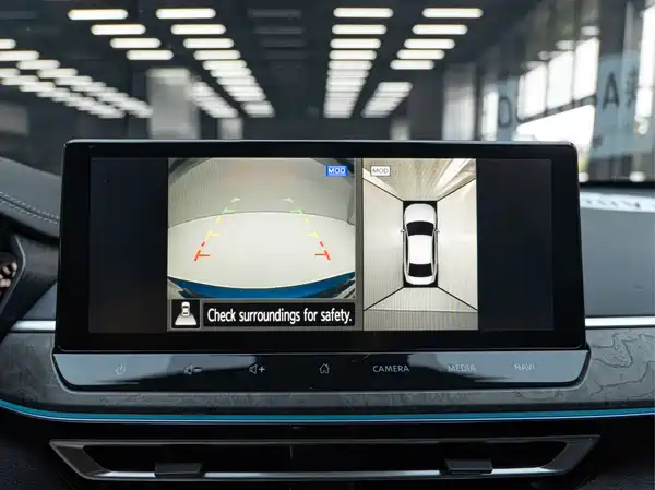 Nissan Teana 2023