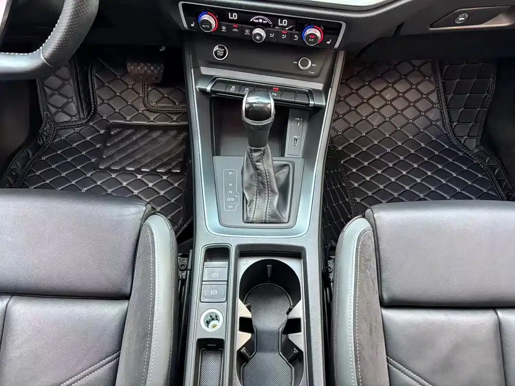 Audi Q3 Sportback 2021 — фото 12