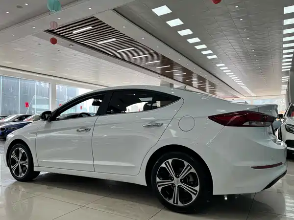Hyundai Celesta 2018