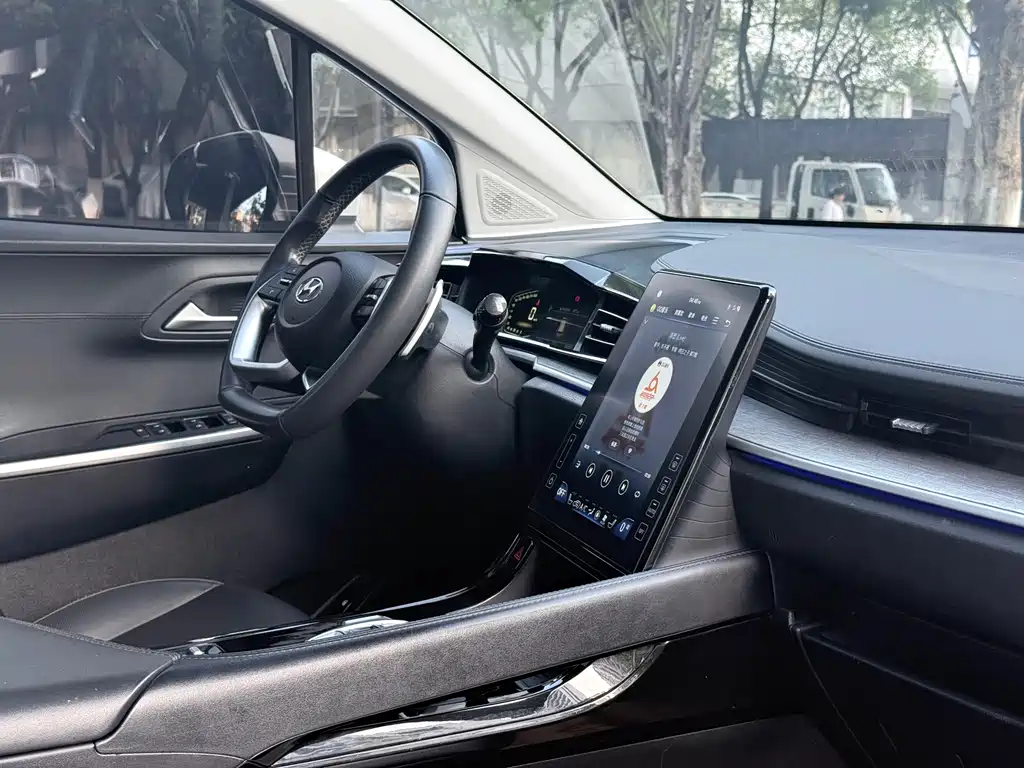 Hyundai Custo 2022 — фото 13