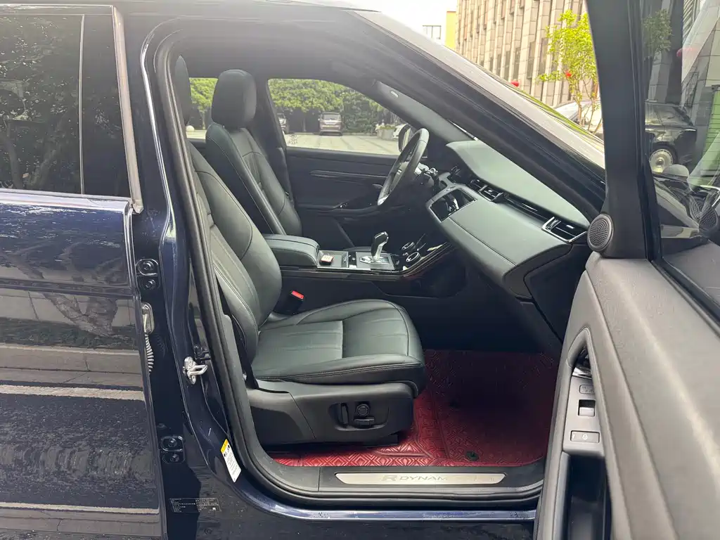 Land Rover Evoque 2021 — фото 24