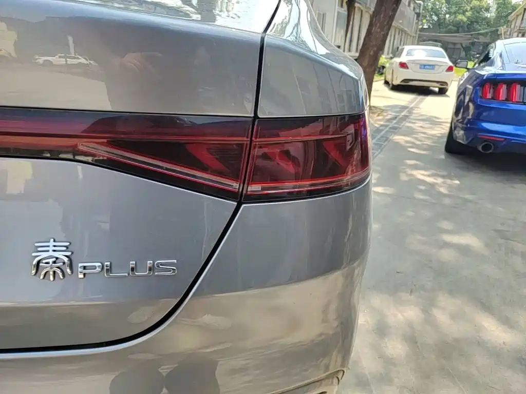 BYD Qin PLUS 2023 — фото 8