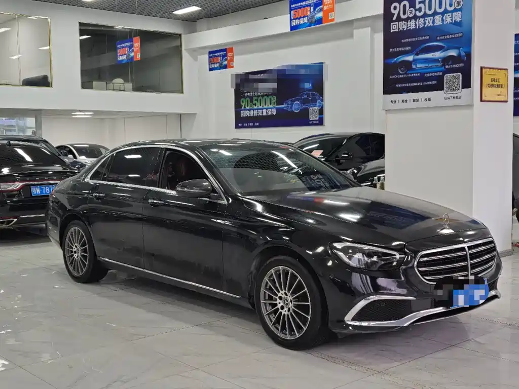 Mercedes-Benz E-Class 2022 — фото 3