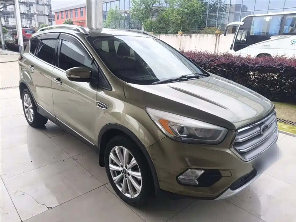 Ford Kuga 2017 — фото 4