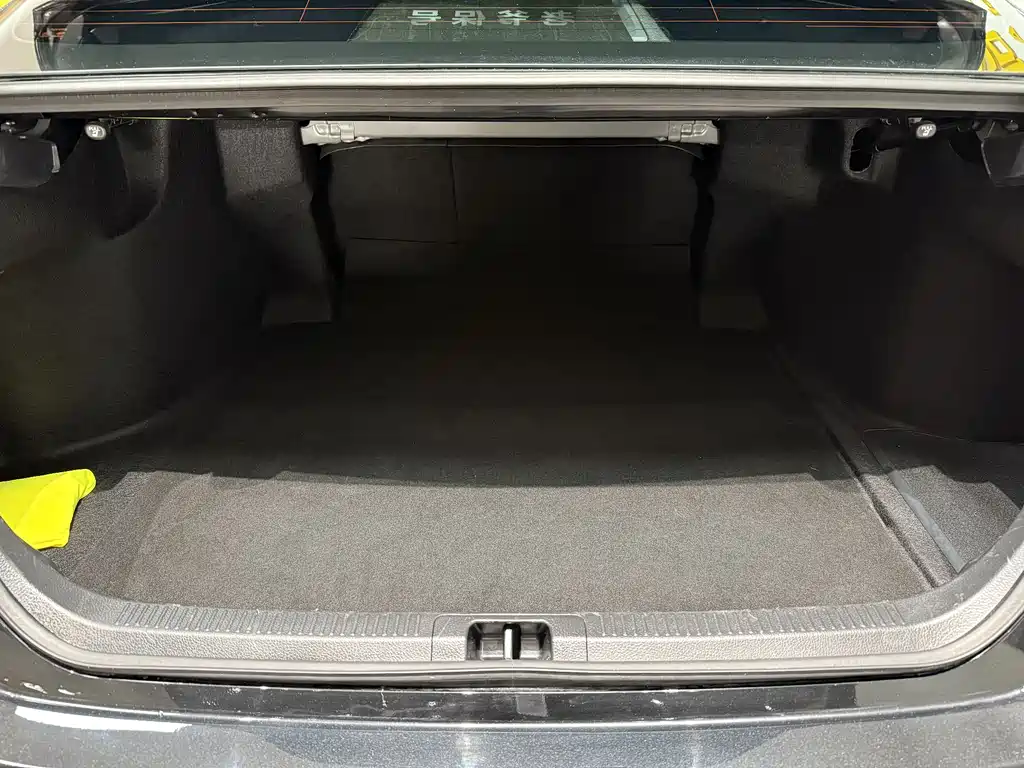Toyota Camry 2025 — фото 30