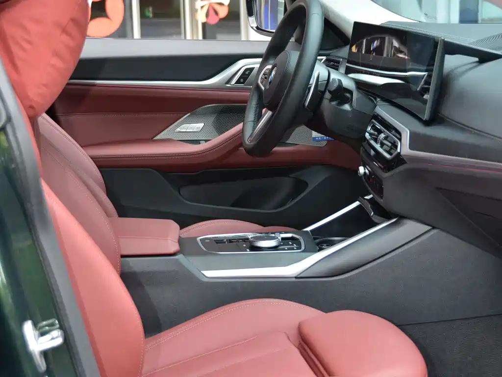 BMW 4 Series 2024 — фото 11
