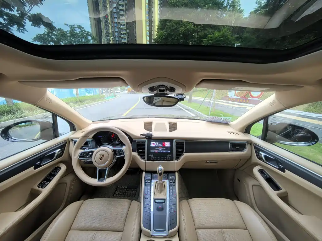 Porsche Macan 2016